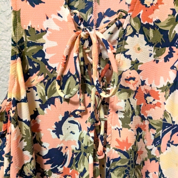 Olivaceous Pink Floral Halter Sundress V Neck with Front Ties Closure Sz. S - Picture 7 of 10